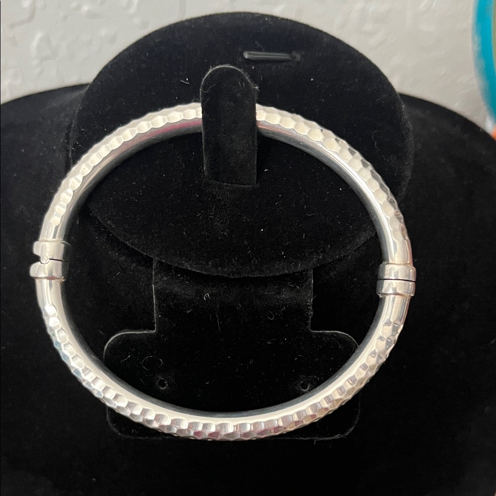 Silver 925 Thailand Hammered Hinged Bangle Bracelet